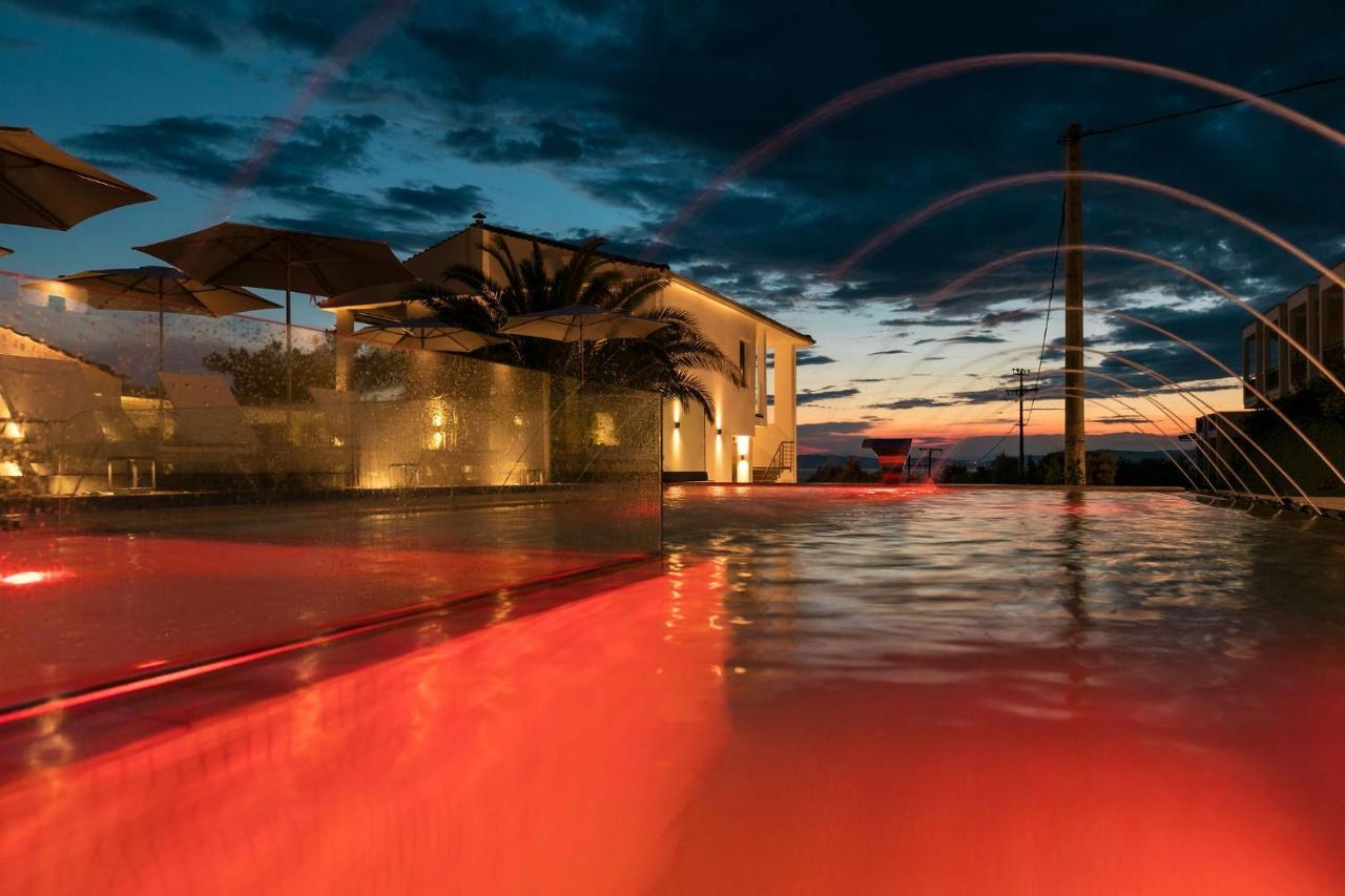 Pachis Escape Suites Exterior foto