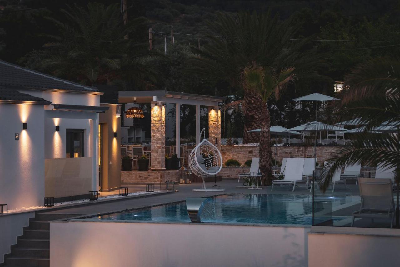 Pachis Escape Suites Exterior foto
